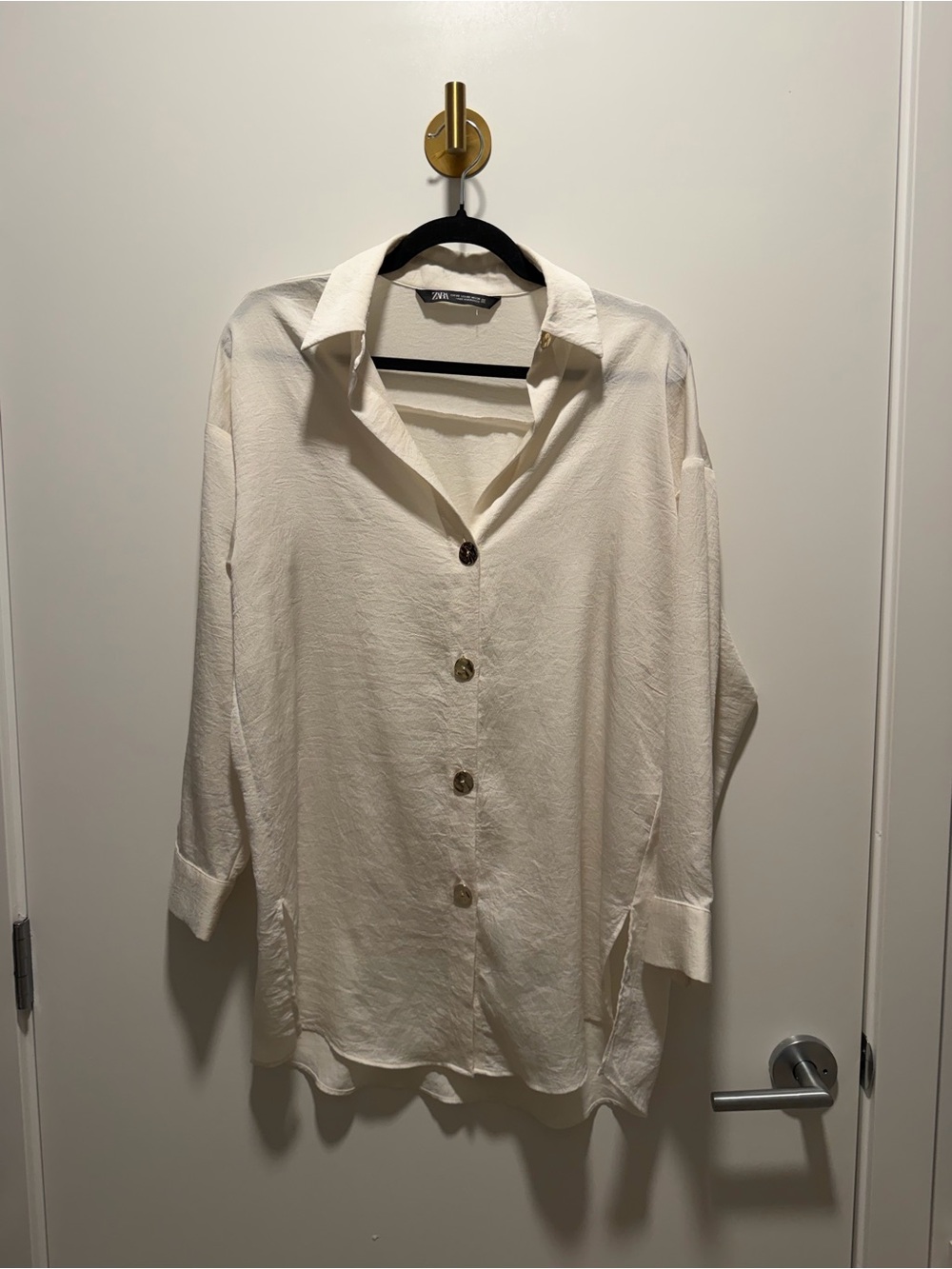 Zara Off-White Relaxed Button-Down Shirt
